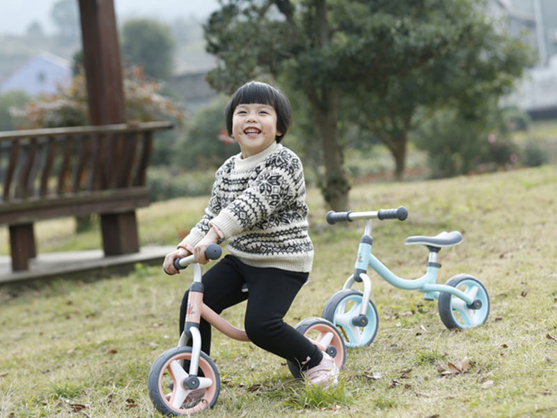 ผู้ปกครองจะสอน Kids Balance Bike เมื่อใด ฝึกฝนแค่ไหนถึงจะดี?